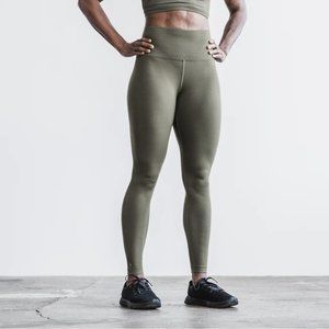 NOBULL High-Rise Tight in Dark Fallen Rock Size XS